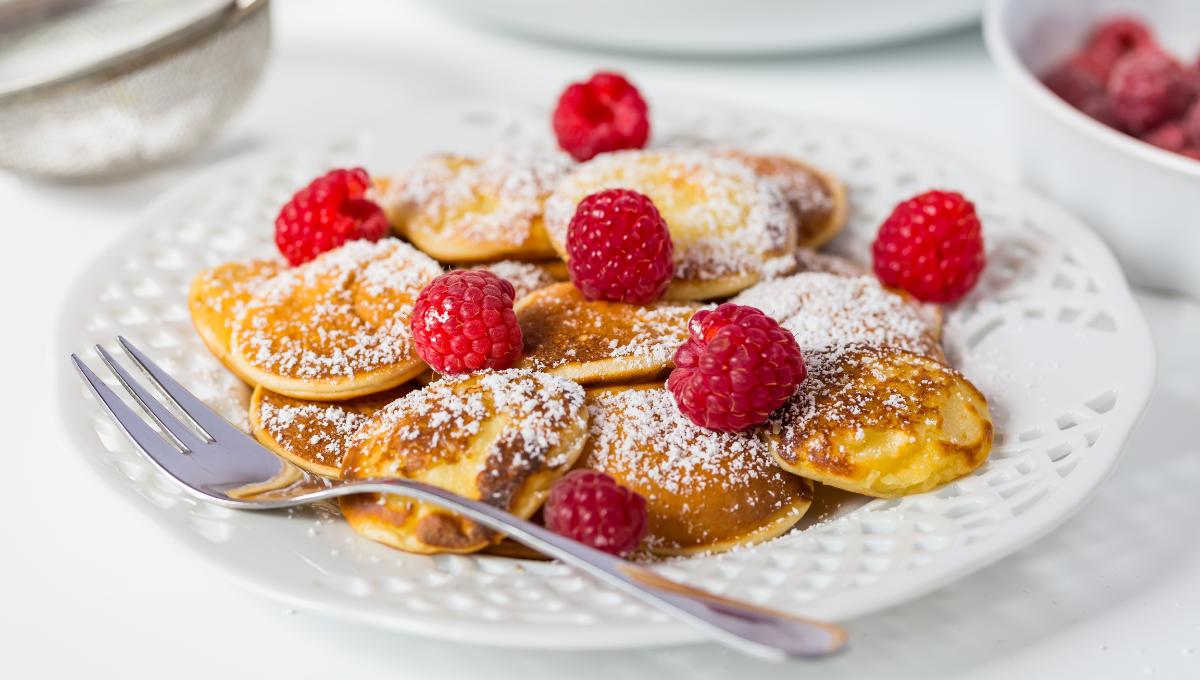 Dutch pancakes, delicious Dutch Dishes to try in Amsterdam - Low Cost Vibes Blog