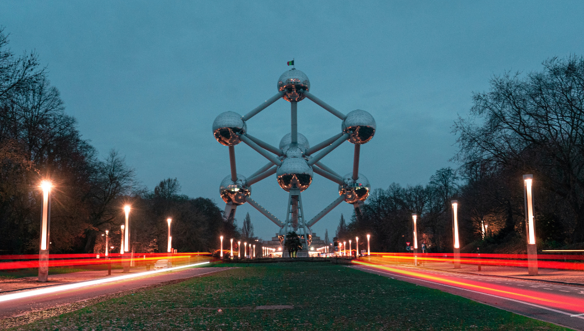 Atomium, top tourist attractions in Brussels - Low Cost Vibes Blog, Good Vibes Only