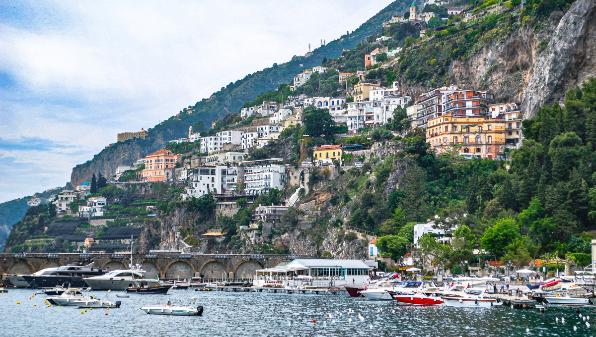 Yachting in Amalfi coast - Low Cost Vibes Blog, Good Vibes Only