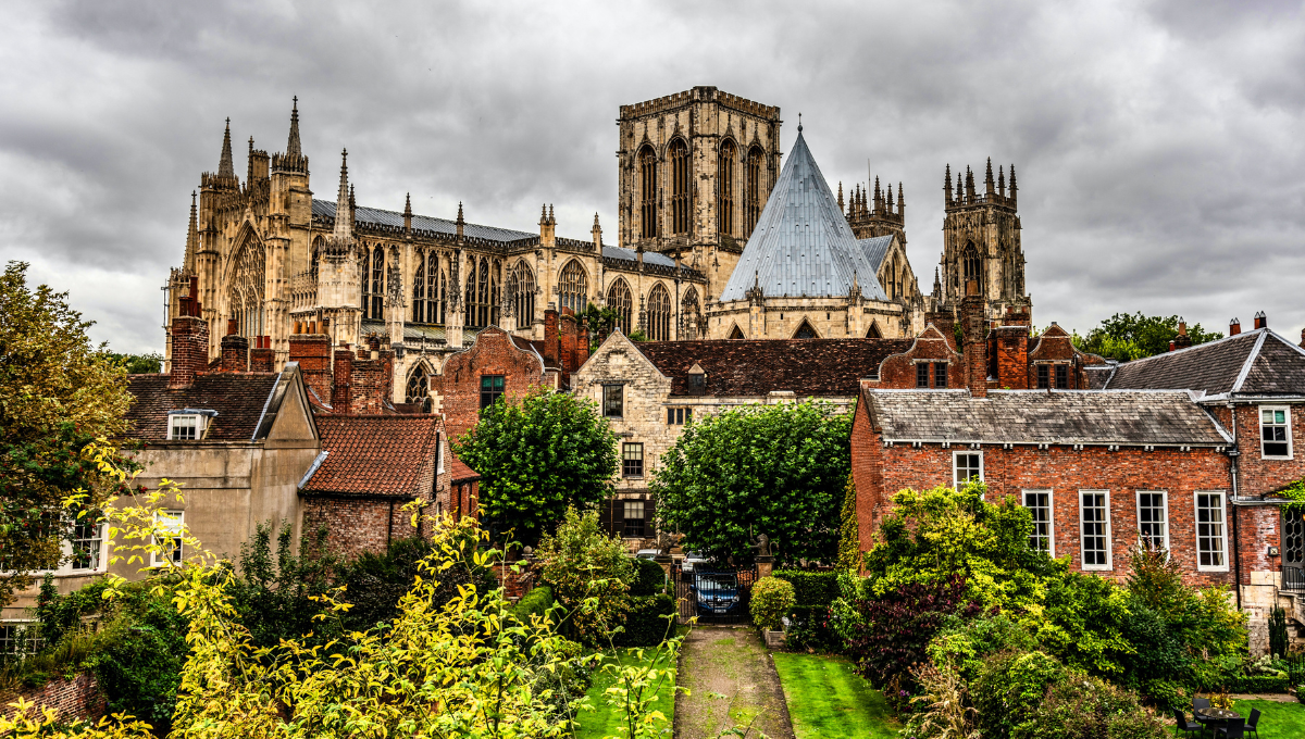York, England - Low Cost Vibes, Good Vibes Only